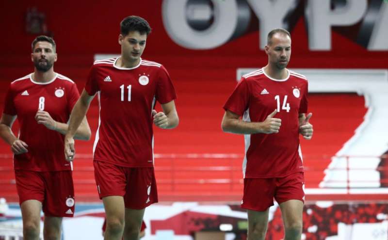 1 The Volley Lovers