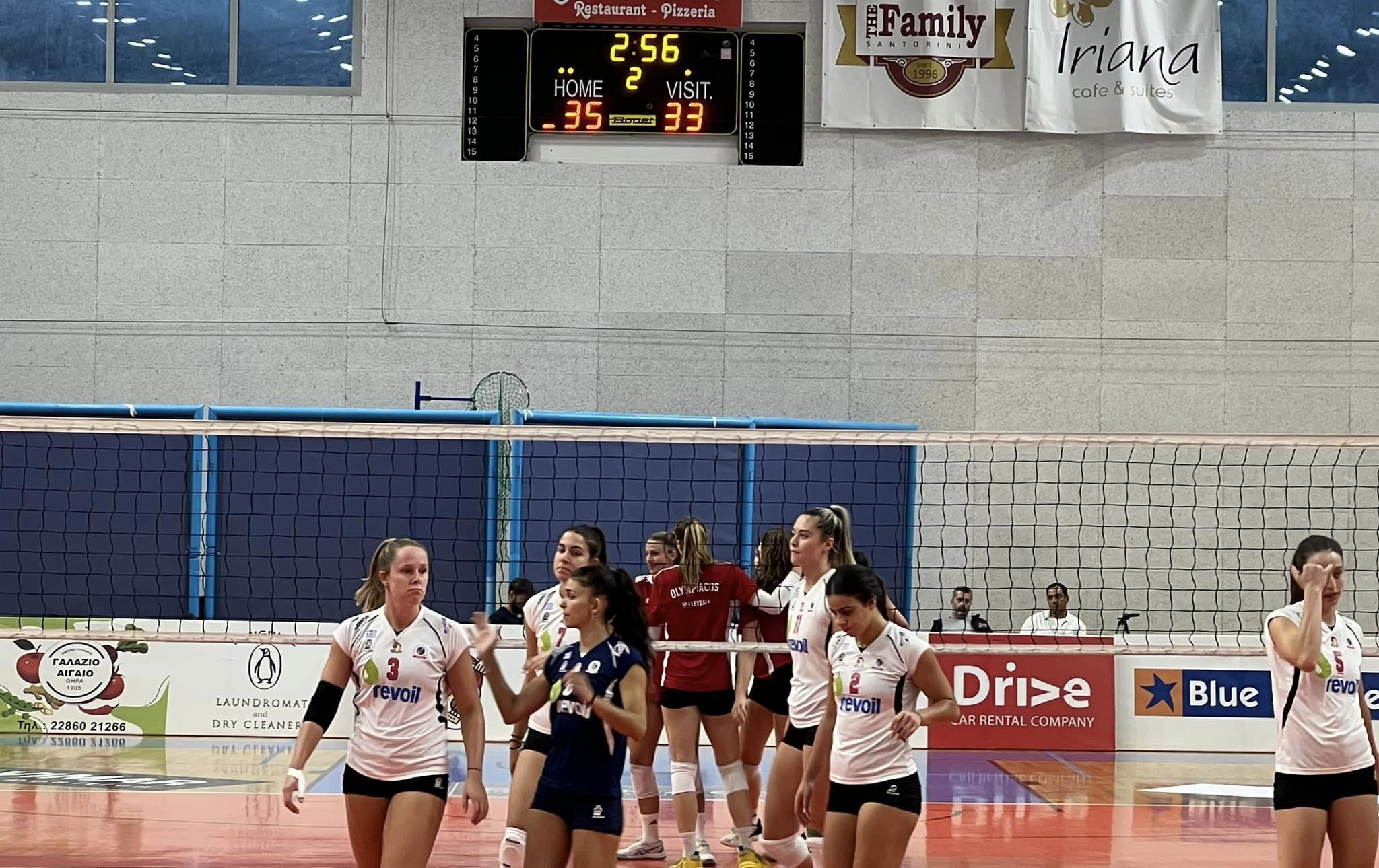 01 The Volley Lovers
