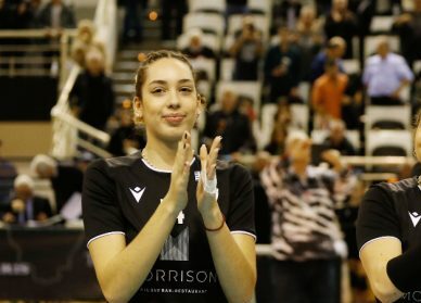1 The Volley Lovers