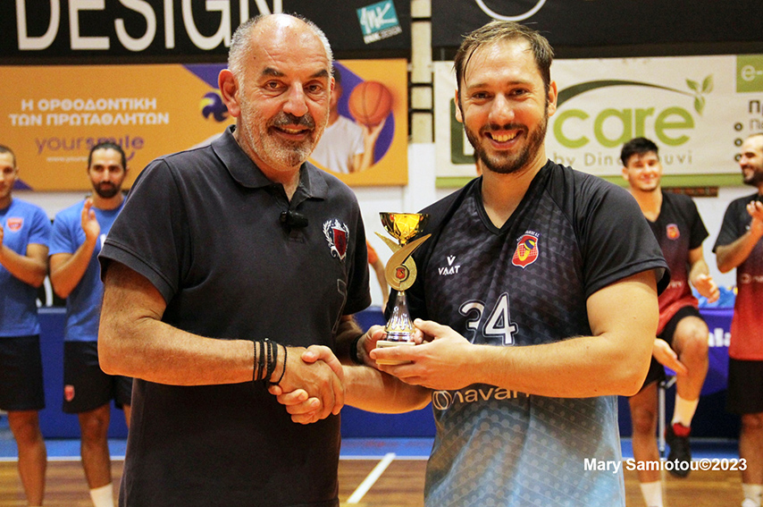 29 The Volley Lovers