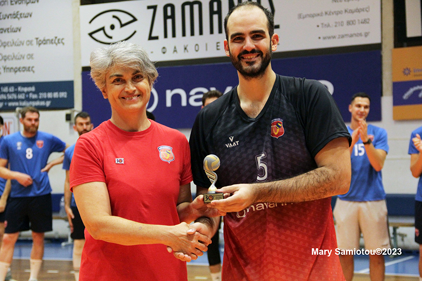 6 The Volley Lovers