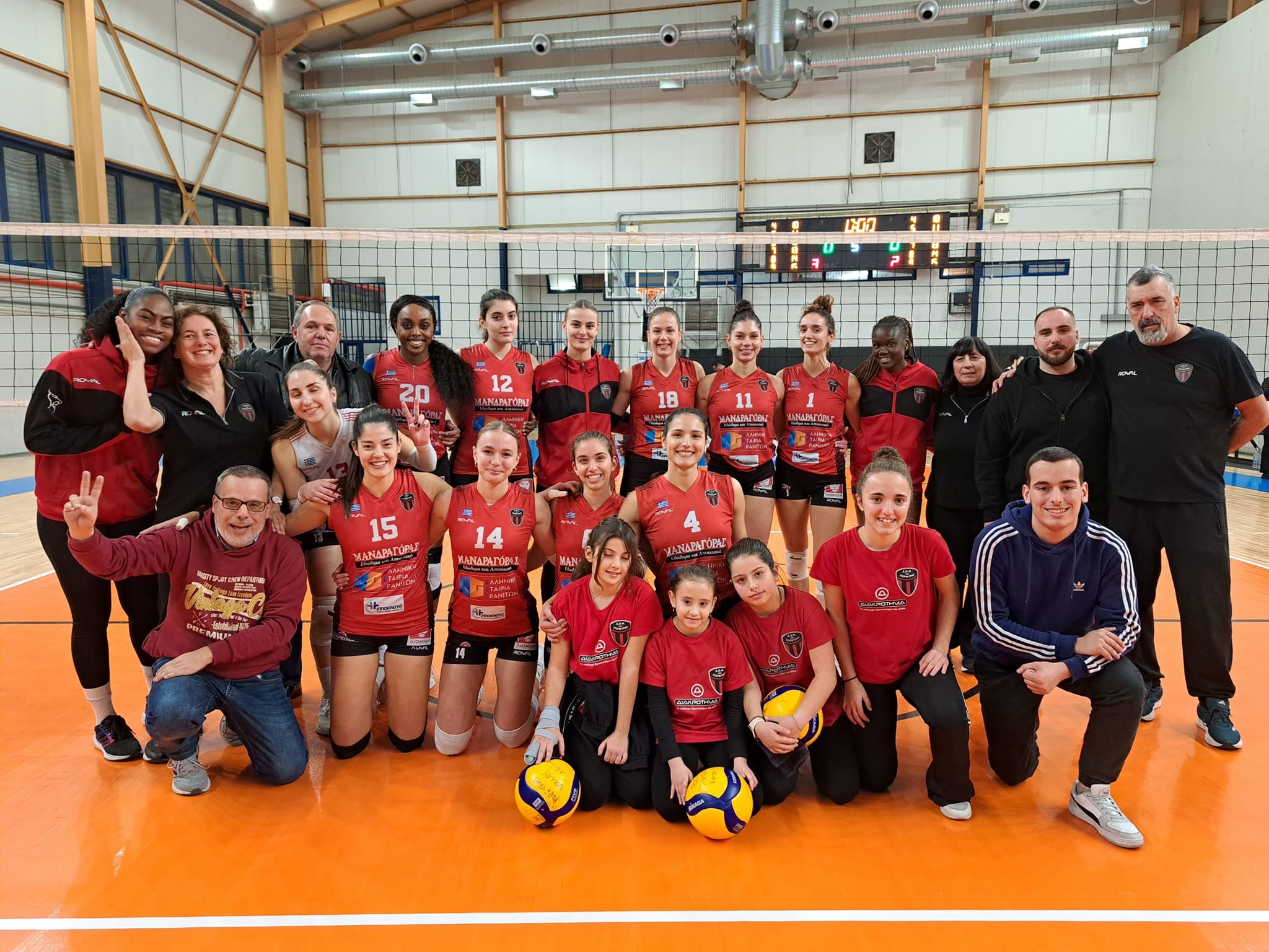 1 The Volley Lovers