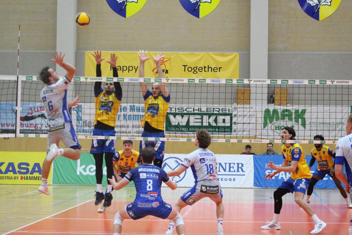 142 The Volley Lovers