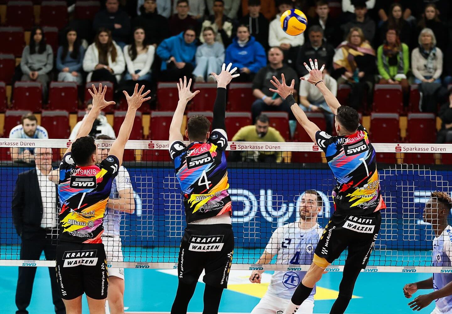 137 The Volley Lovers