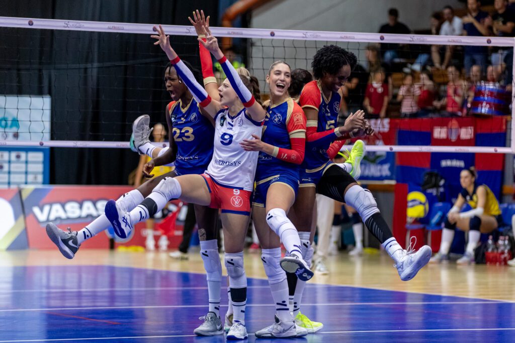 142 The Volley Lovers