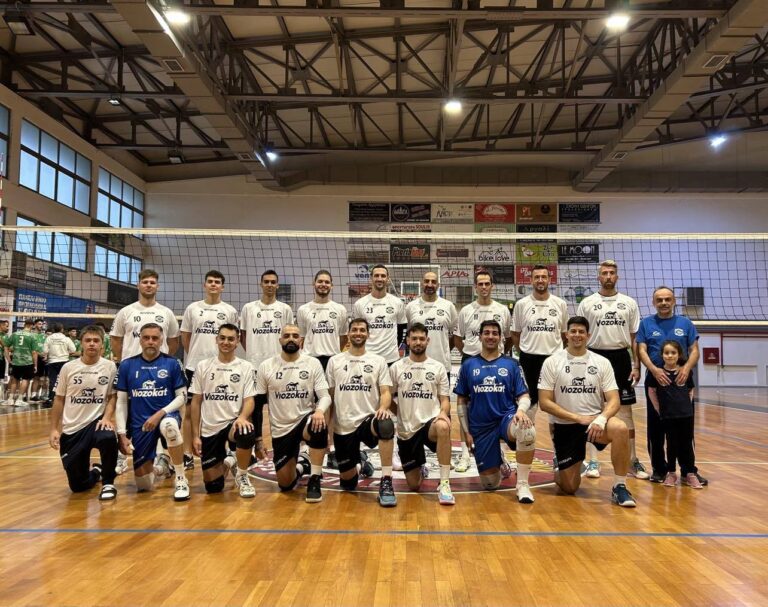 470498040102351335202166797079755102447498783n The Volley Lovers