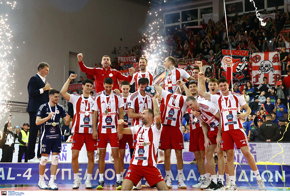 01 The Volley Lovers