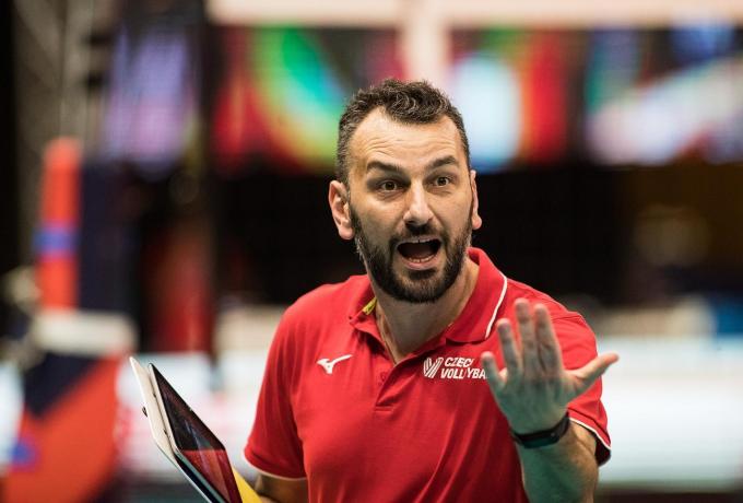 287508713101589708913093539111049769844045727n The Volley Lovers
