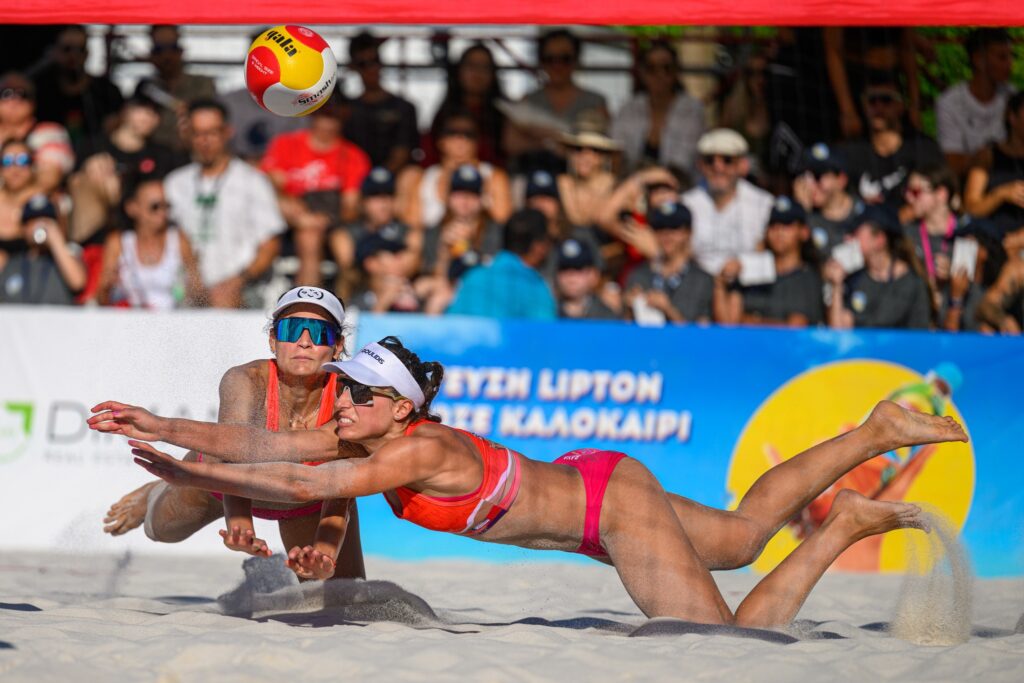 51678678110400250082460108859105640881753621n The Volley Lovers
