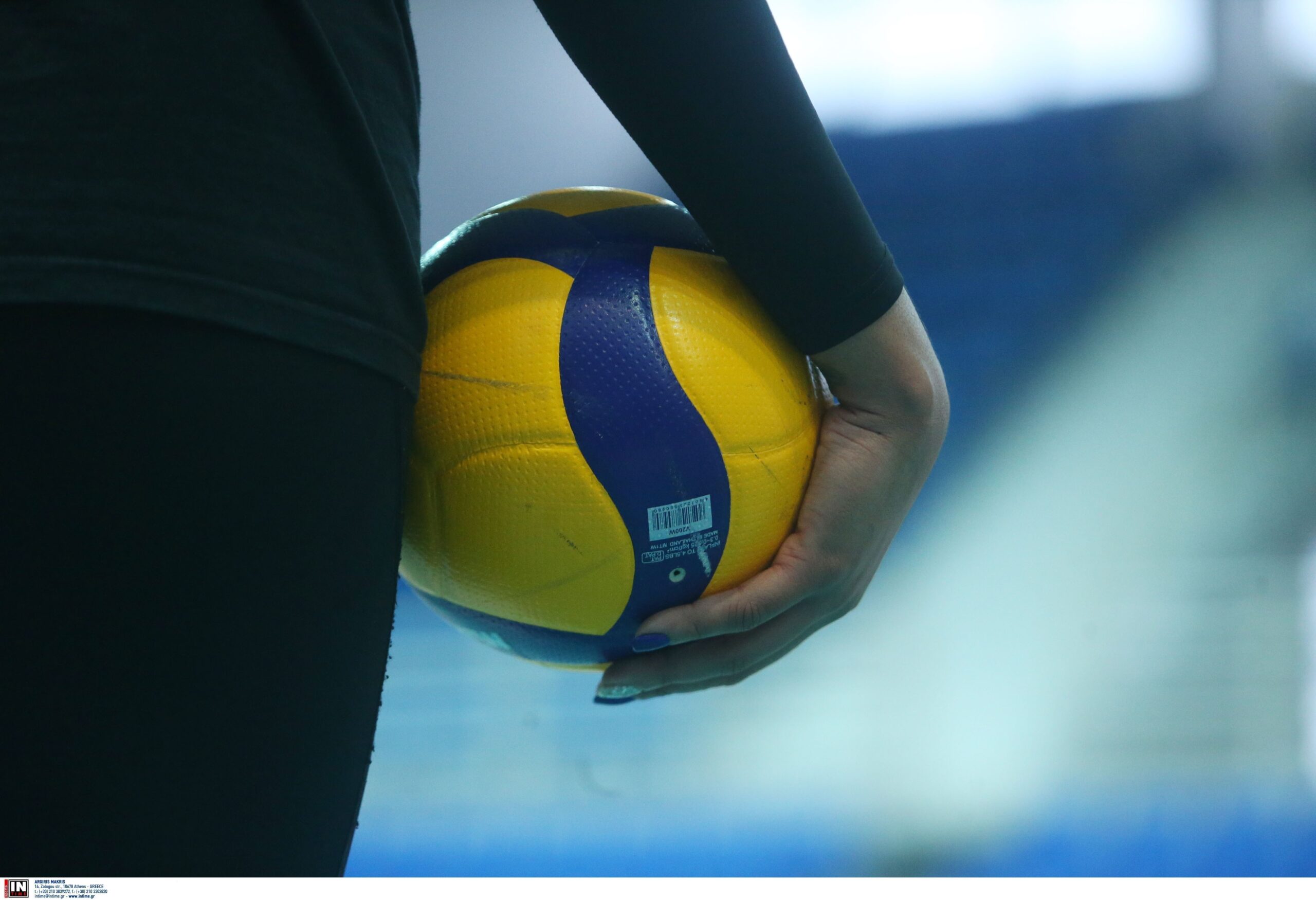 001 The Volley Lovers