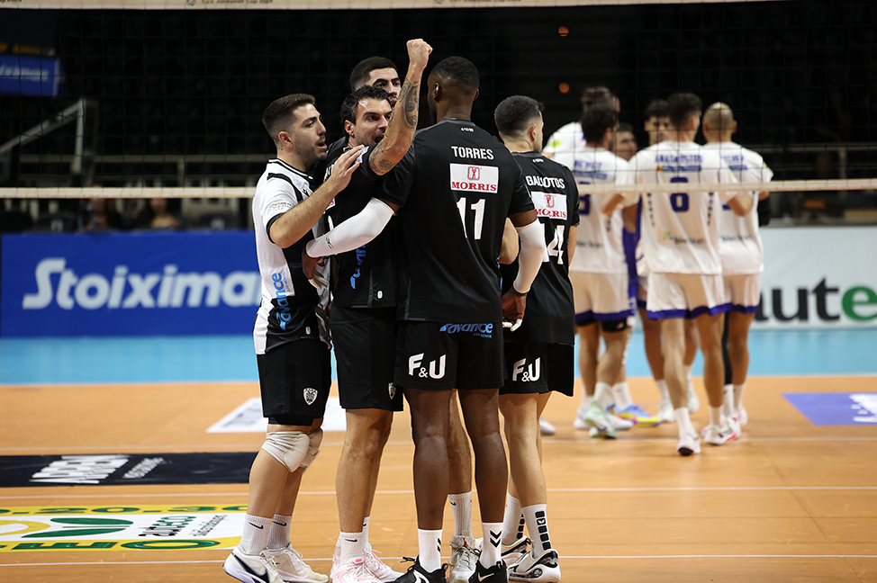 004860508 The Volley Lovers