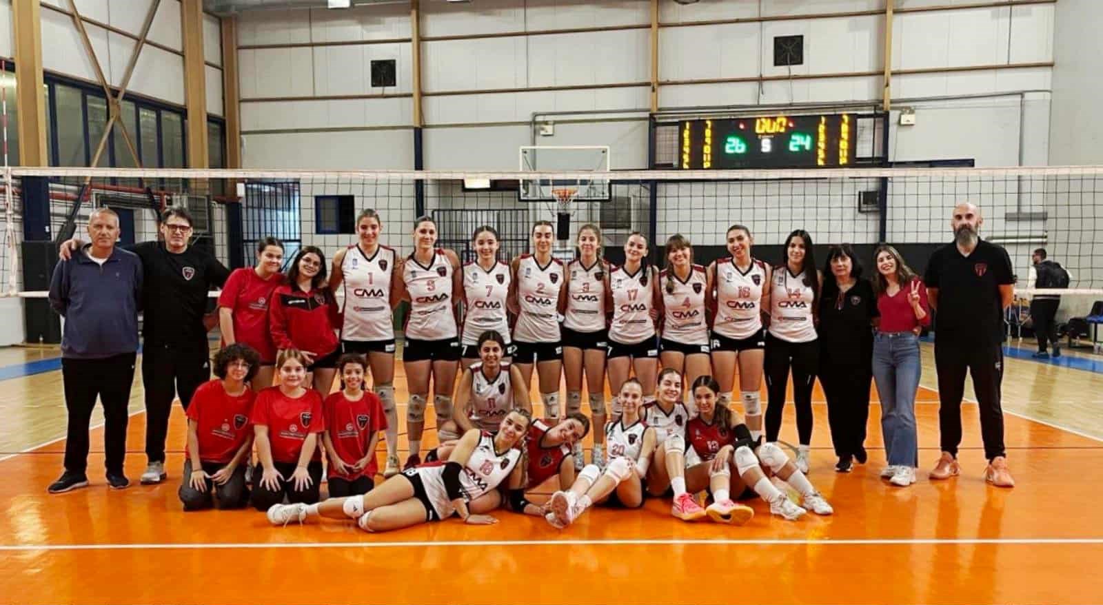 638970318057675475 The Volley Lovers