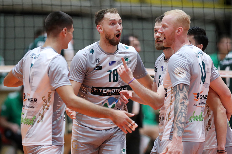 004908005 The Volley Lovers