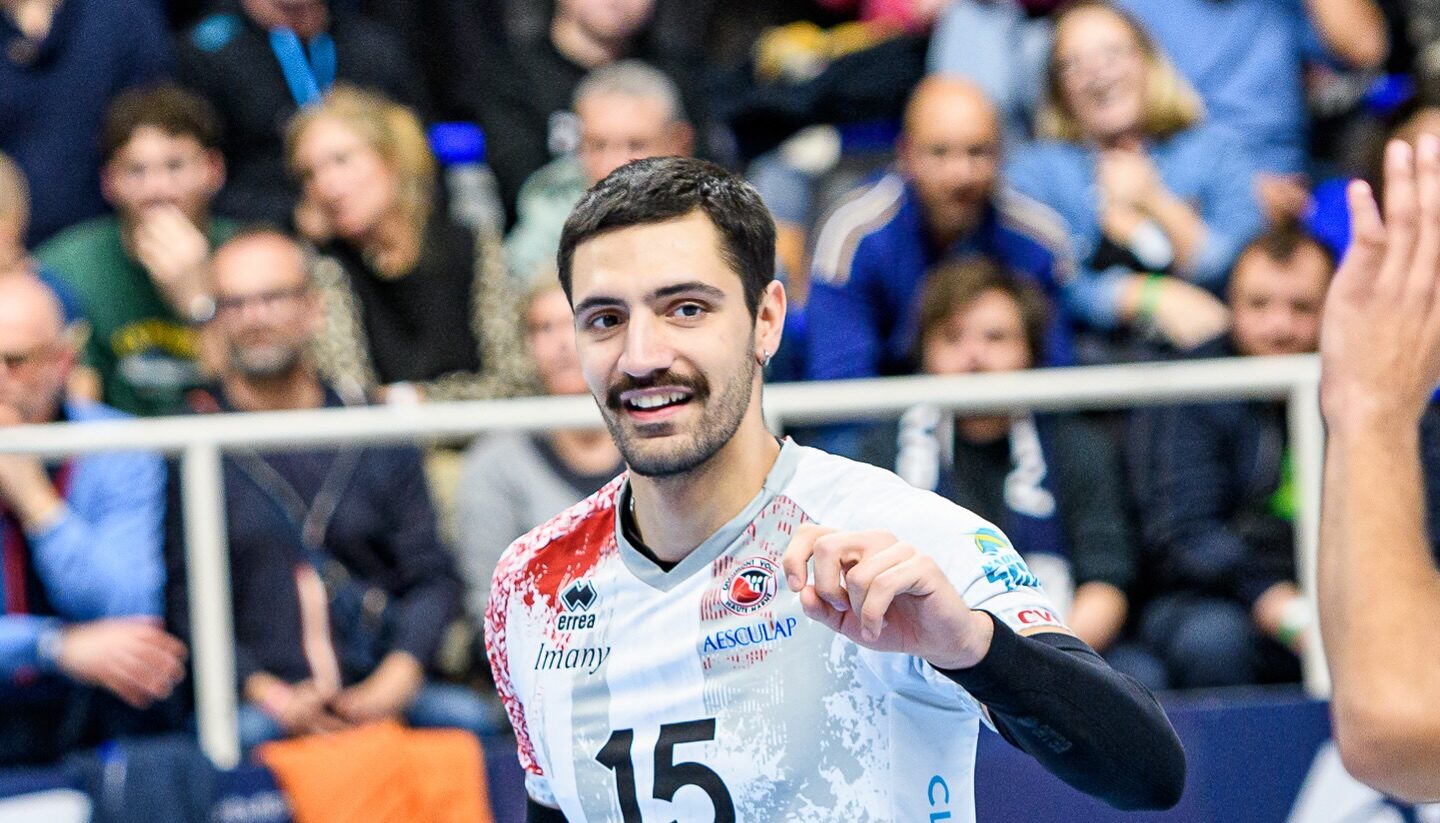 576087092183969617861313094669407328215166930n The Volley Lovers