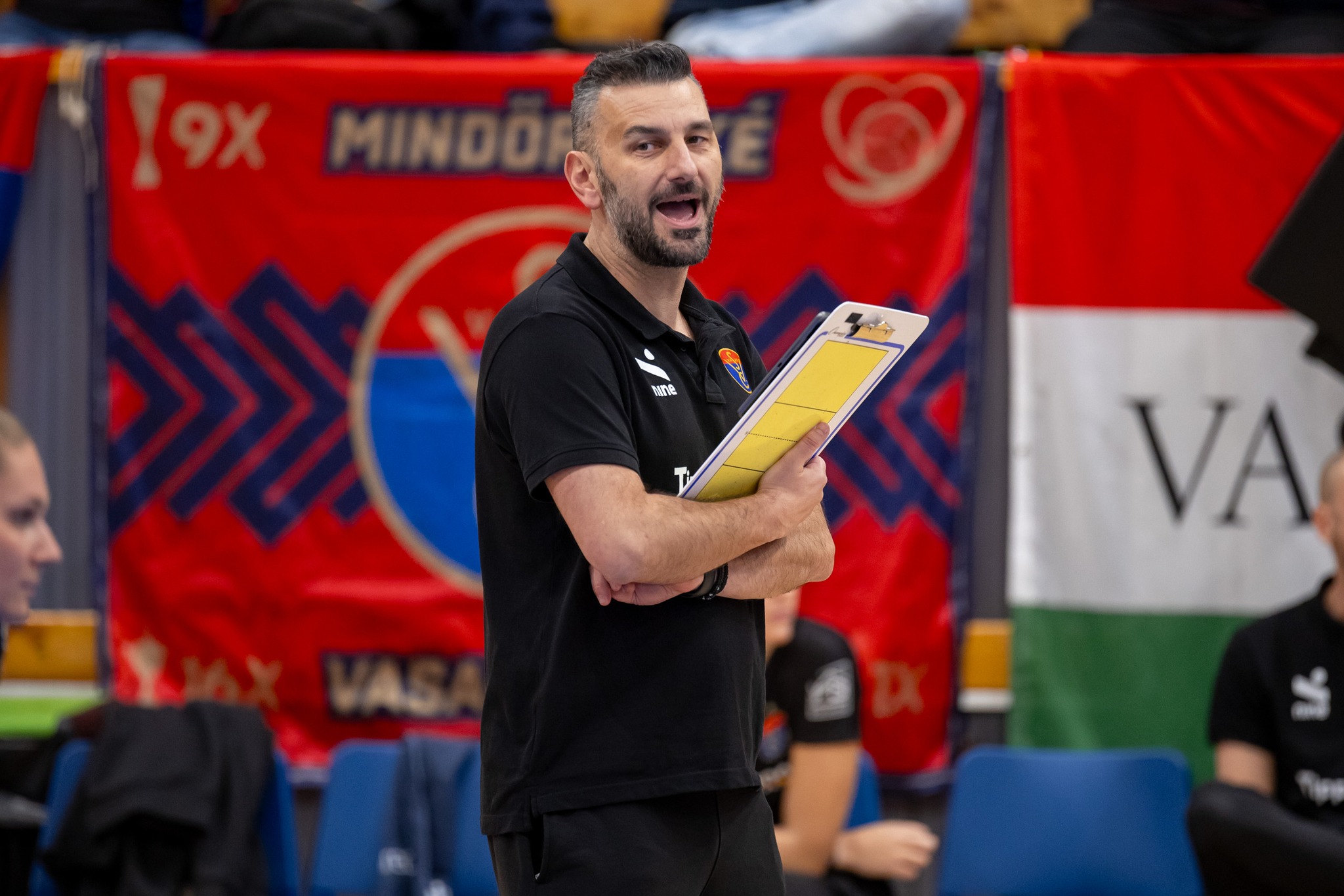 58743143114226354565383304360053402159618564n The Volley Lovers