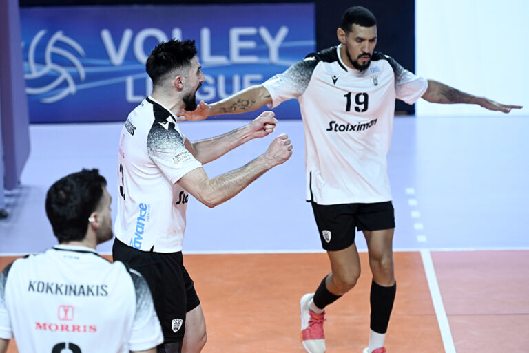 000 The Volley Lovers