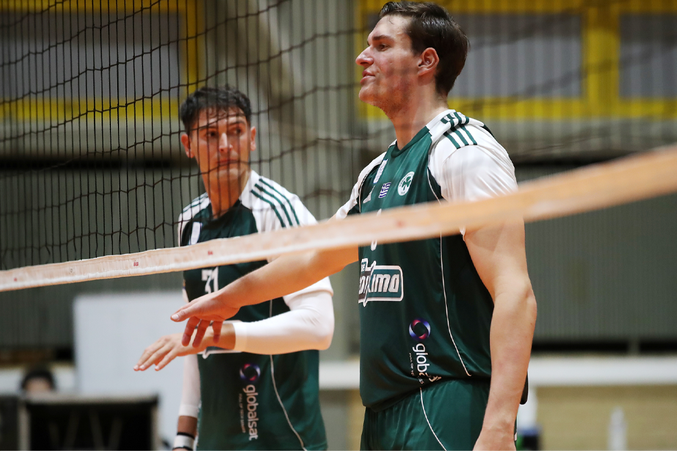 00004 The Volley Lovers