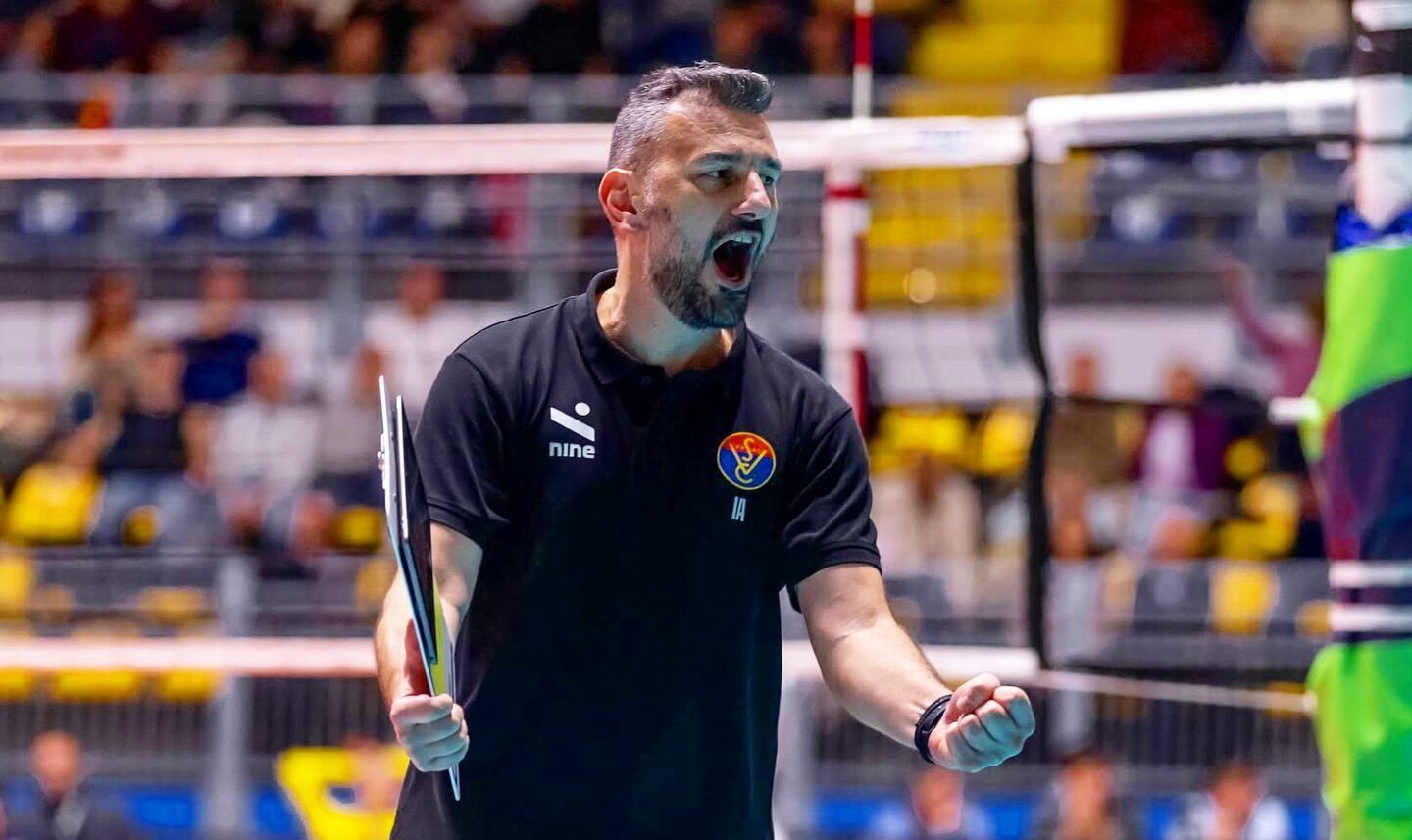 589436689185465349820141047827864443356246420n The Volley Lovers