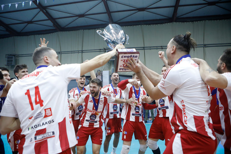 000 The Volley Lovers