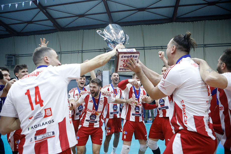 000 The Volley Lovers