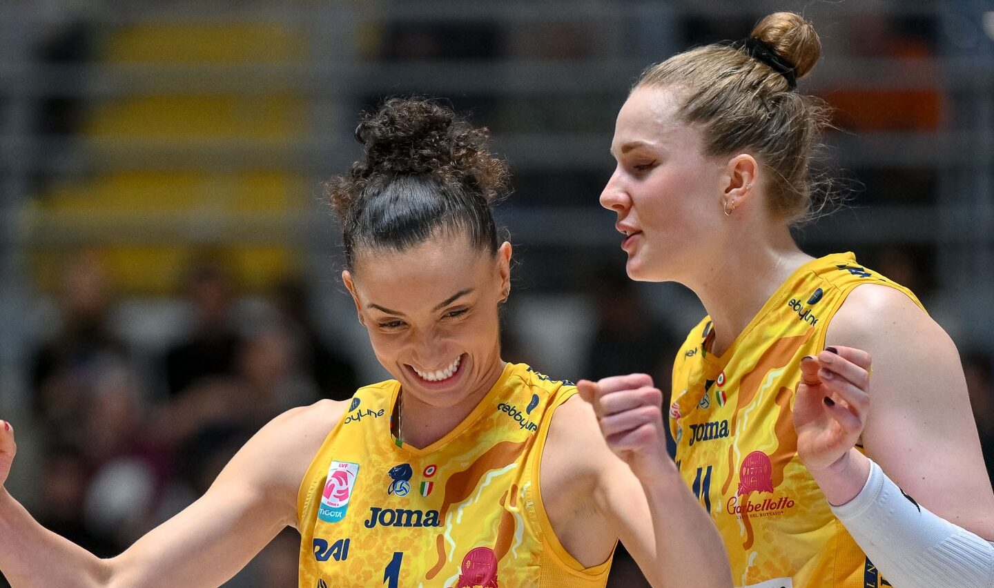 615341848185438458390619431476261479144637688n The Volley Lovers