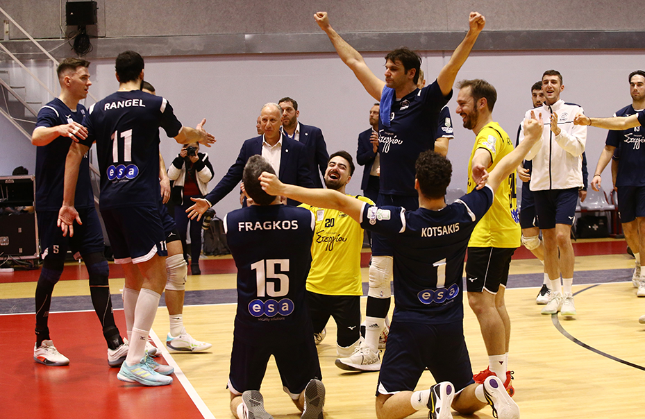 001jpg2 The Volley Lovers