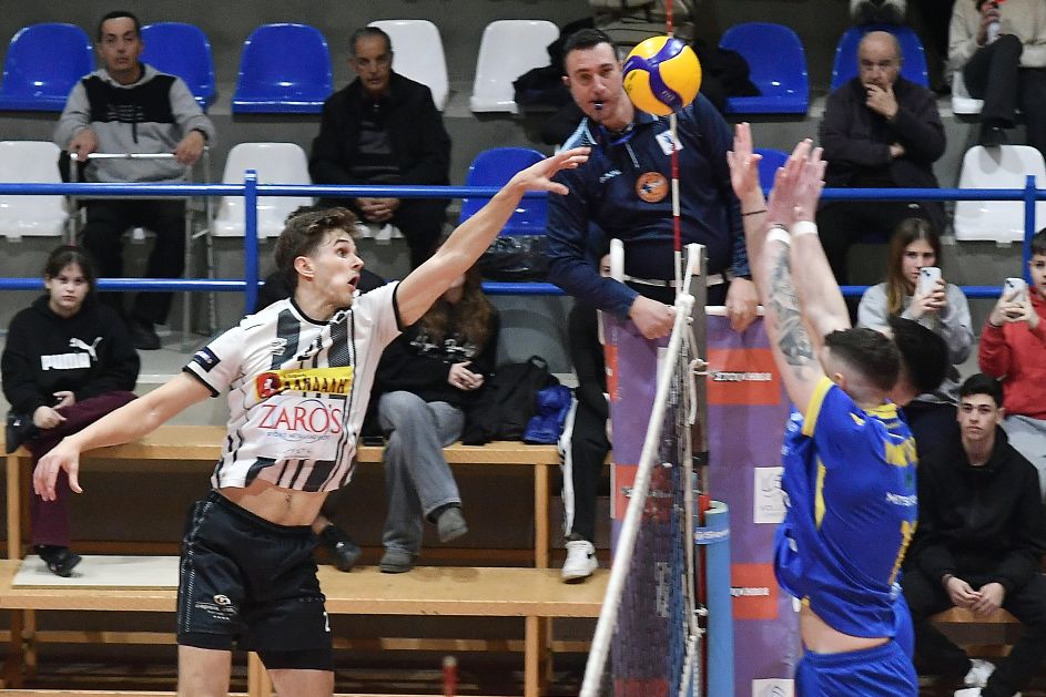 006 The Volley Lovers