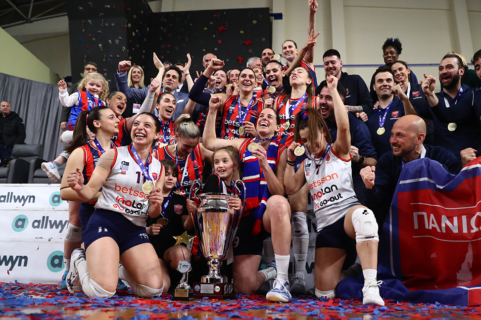 005077287 The Volley Lovers